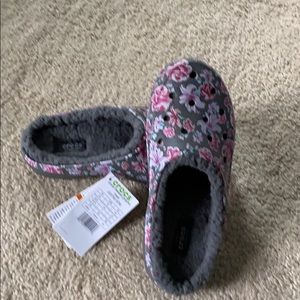 NWT crocs lined clog